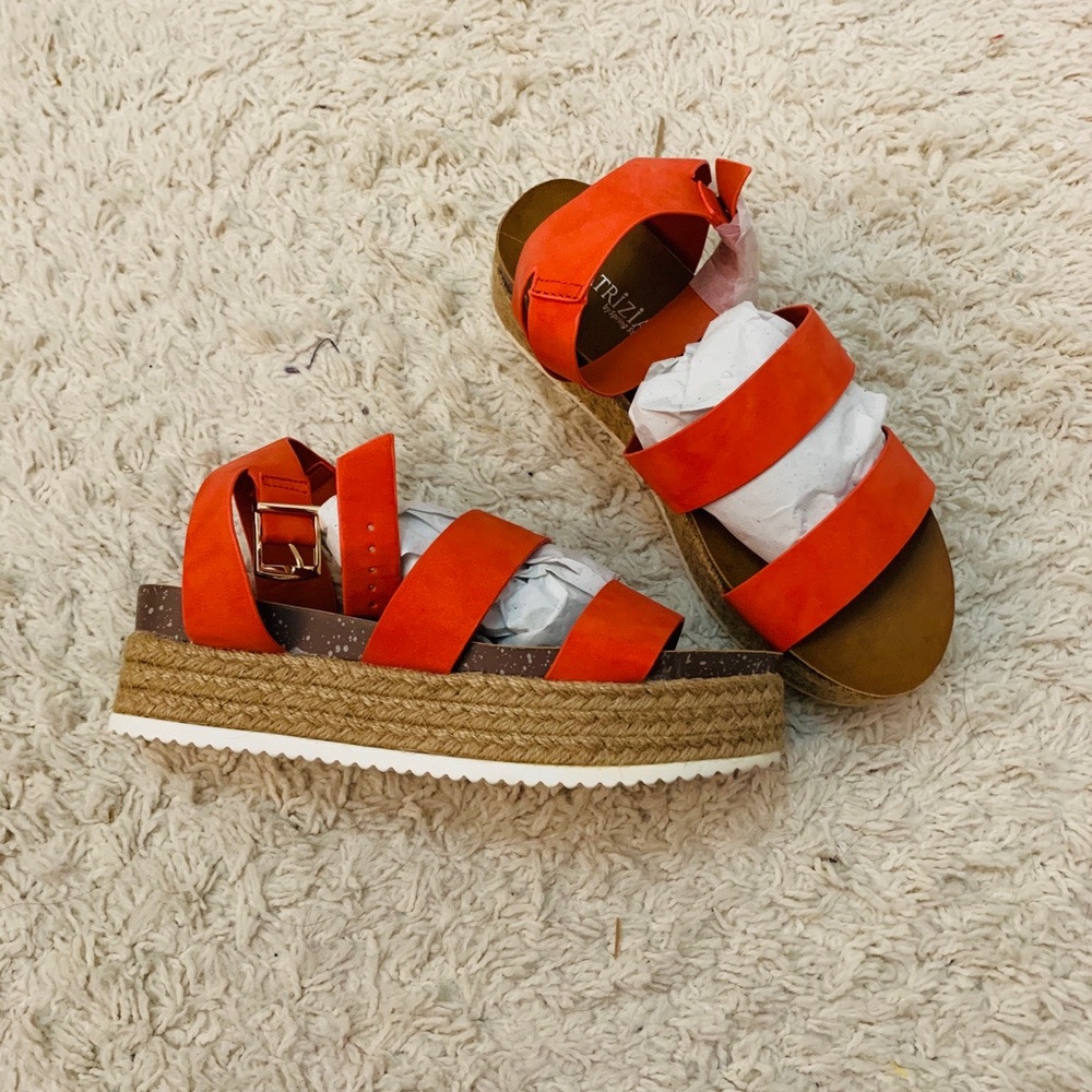 Sandal